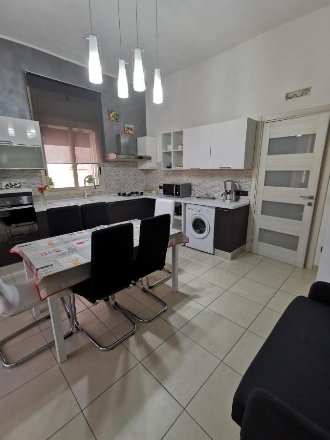 Casa Landolina Noto Apartment ภายนอก รูปภาพ