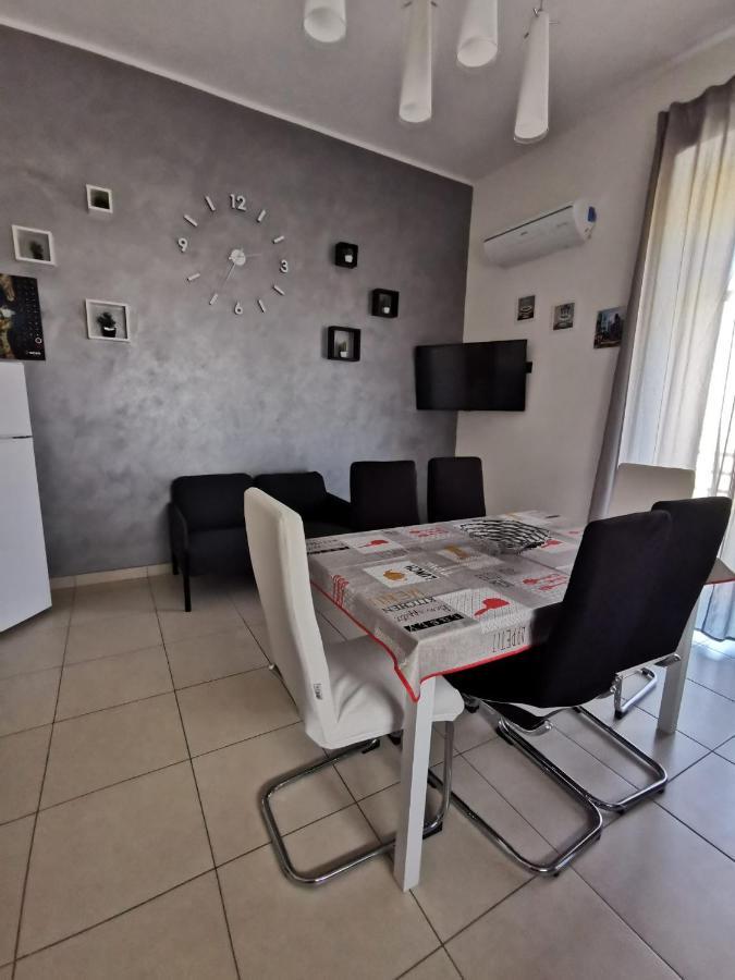 Casa Landolina Noto Apartment ภายนอก รูปภาพ